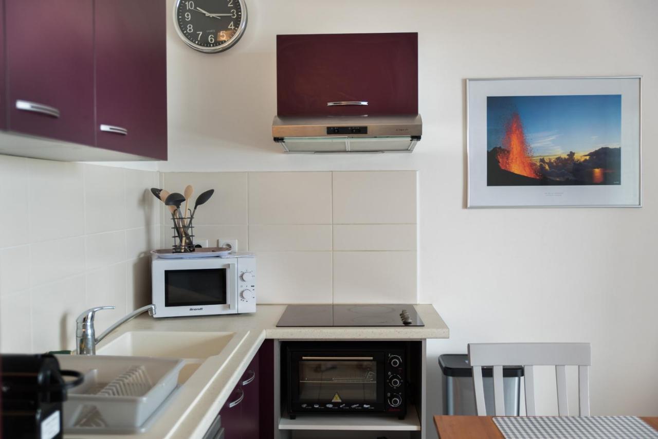 Appartement Le Paille En Queue แซ็ง-ปีแยร์ ภายนอก รูปภาพ